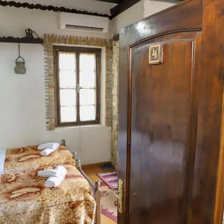 Hotel Nasho Vruho *
