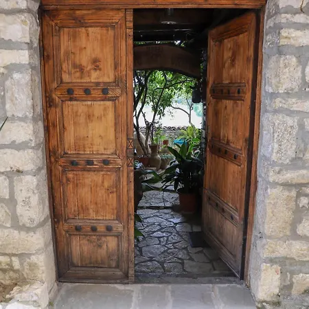 Nasho Vruho Hotel Berat