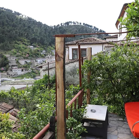 Hotel Nasho Vruho *