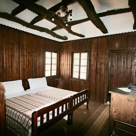 Nasho Vruho Hotel *