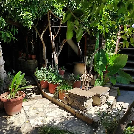 Hotel Nasho Vruho